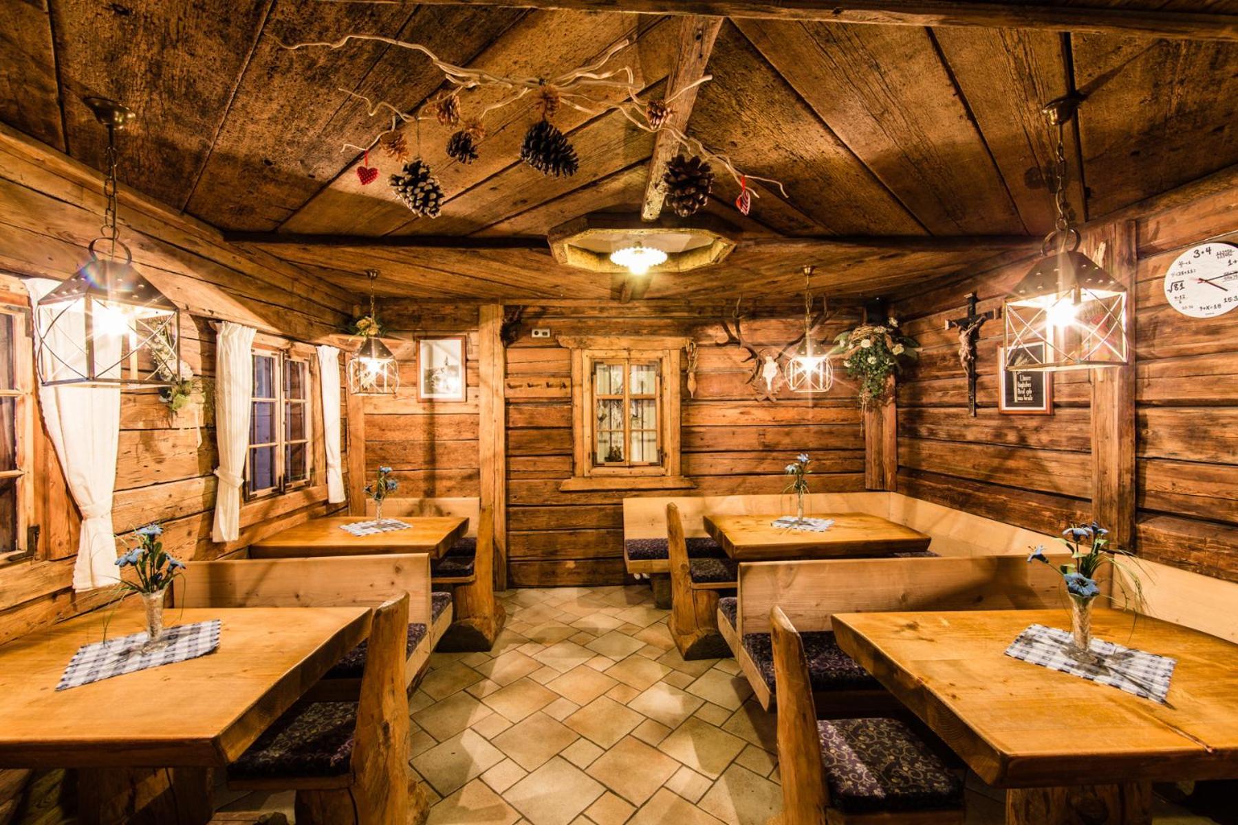 Speckstube Eggerhof Villa Braies  Buitenkant foto